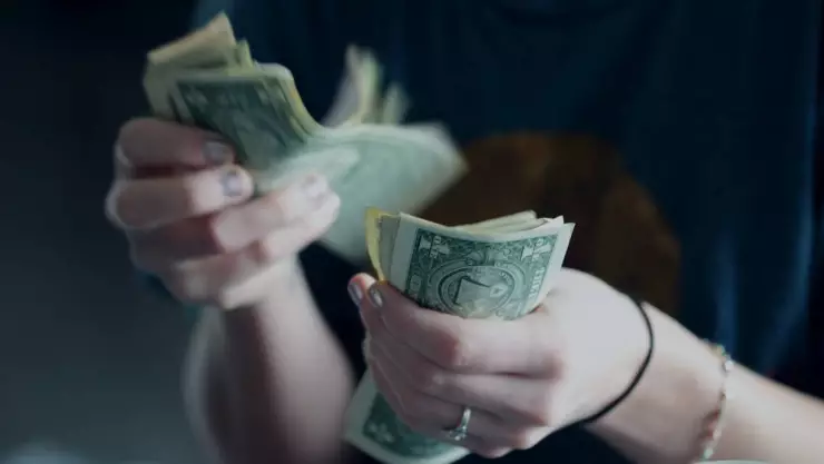 ¿Cuál es el precio del dólar hoy 24 de febrero en Cancún y México?