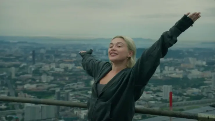 Thunderbolts Florence Pugh saltó del segundo edificio más alto