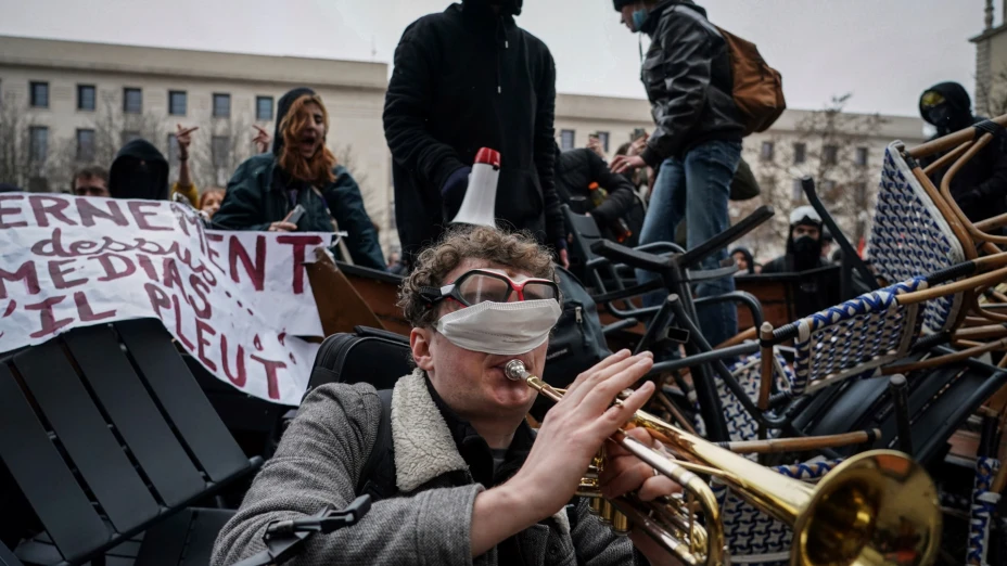 Protestas contra reforma de pensiones en Francia.