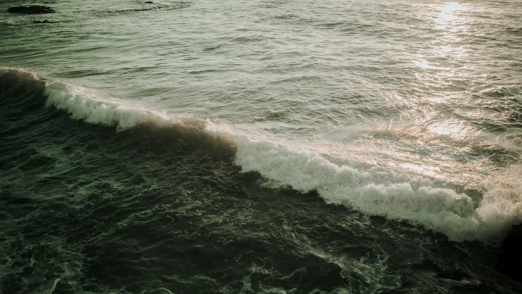 Estudiante muere ahogada en la playa tras escaparse de la secundaria con su amiga 