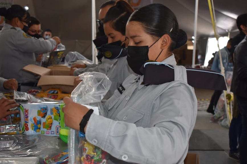 ¡Agradecemos a estos héroes que siguen sumándose con la causa del Juguetón Azteca! ¡Gracias, SSC, CDMX!