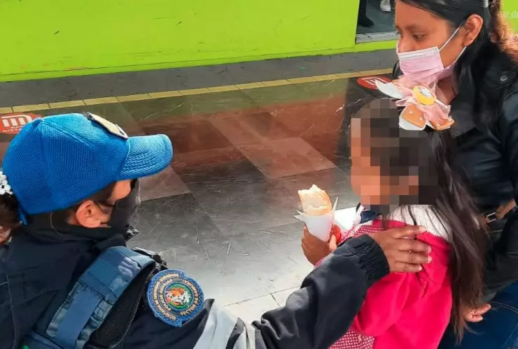 Niña de 4 años cae a las vías en estación Peñón Viejo del Metro CDMX