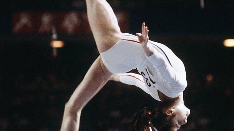 Nadia Comaneci 2.jpg
