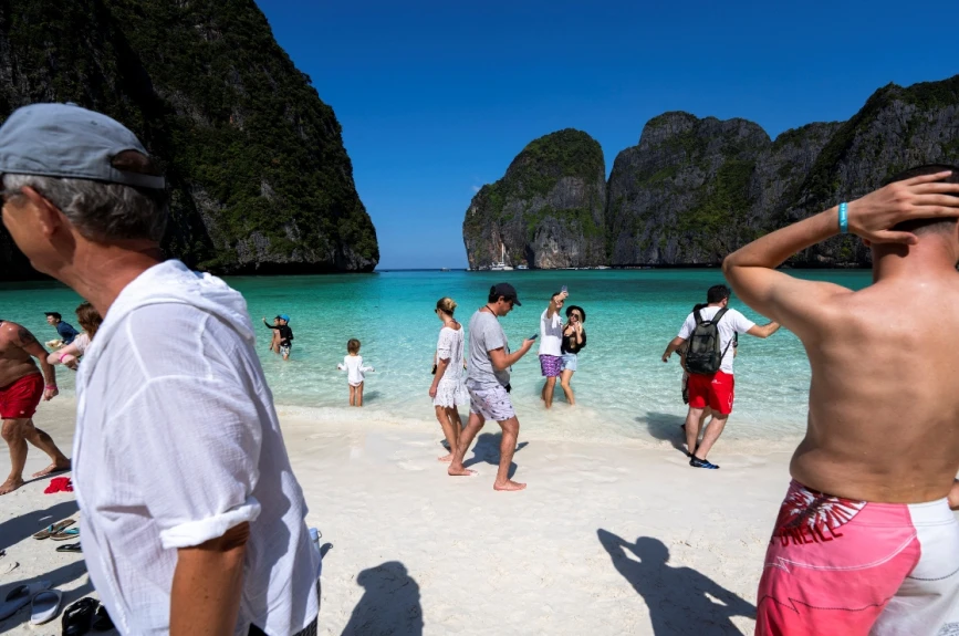 La playa Maya Bay volver´a a recibir turistas.