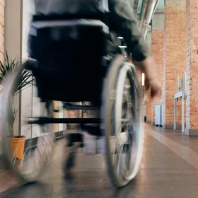 Programa del Bienestar que beneficia de por vida a personas de 18 a 59 años con más de 3000 pesos
