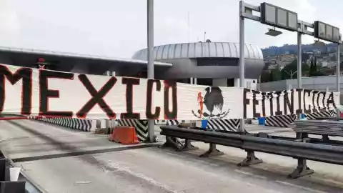 feministas toman caseta tlalpan.jpg