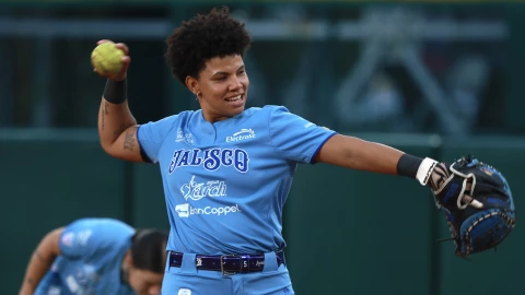 Charros Softbol cae 2-1 ante Olmecas de Tabasco en la LMS.jpeg