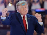 Donald Trump cambió de avión dos veces por amenaza de ataque de Irán