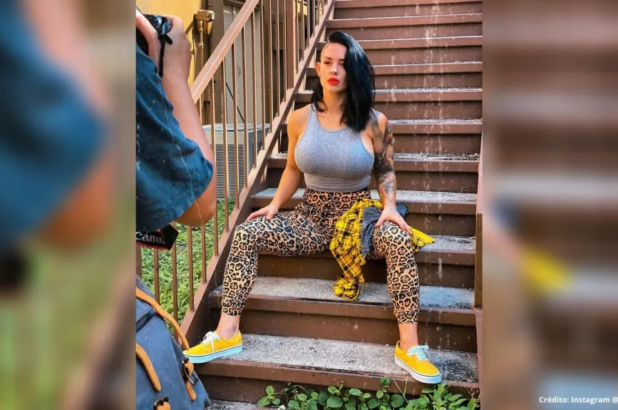 10 kaitlyn wwe celeste bonin instagram fotos.jpg
