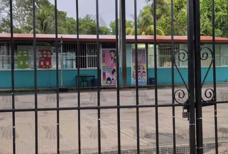 escuelas vacias por tormenta tropical helene en yucatan
