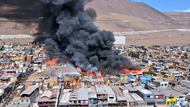 incendio-iquique-chile.jpg