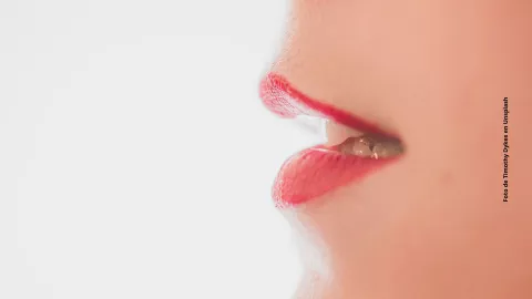 Elimina las arrugas de los labios con este trucazo