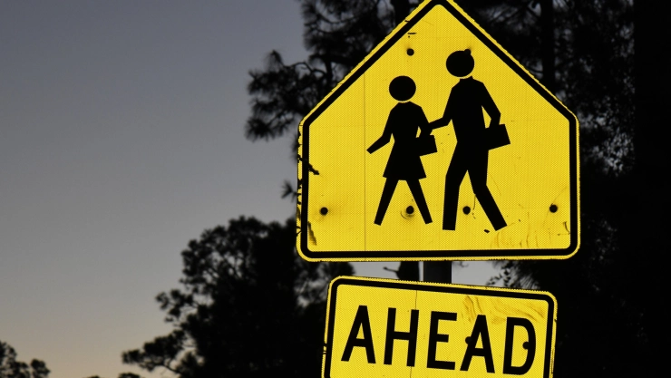 Se&ntilde;al de escuela en Florida