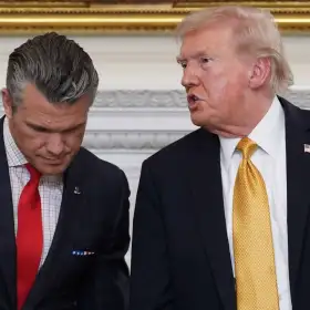 Pete Hegseth y Donald Trump en la Casa Blanca.