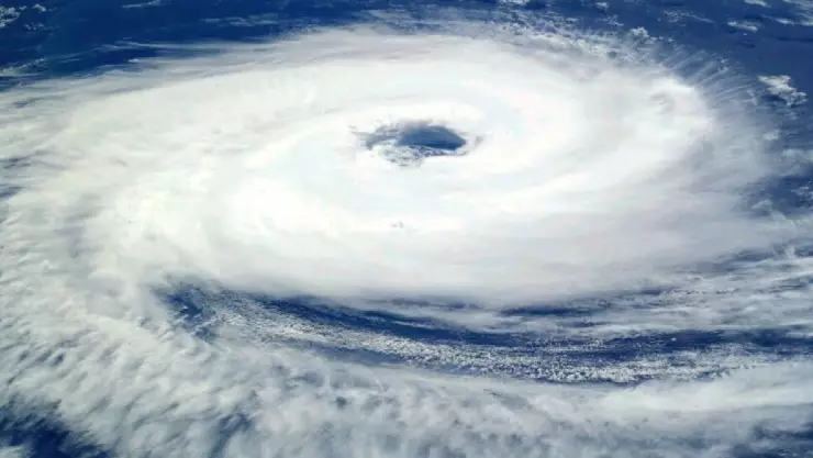 Dos potenciales ciclones cobran fuerza frente a costas mexicanas