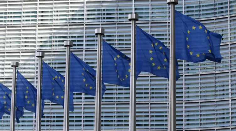 Humo de incendios en Estados Unidos llega a Europa