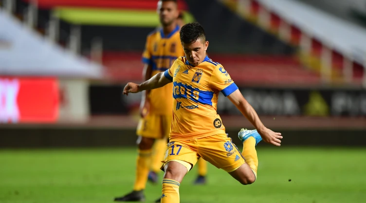 El golazo de Leo Fernández en el entrenamiento de Tigres UANL