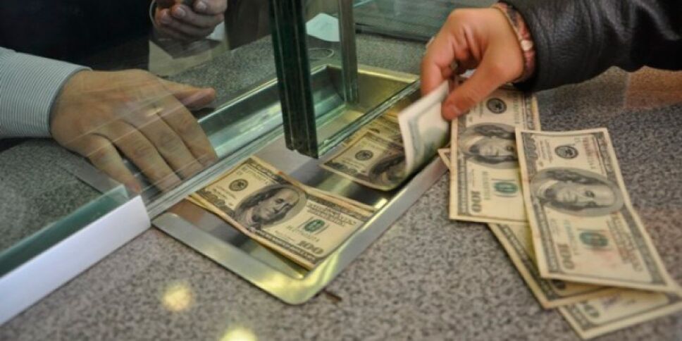 dólar