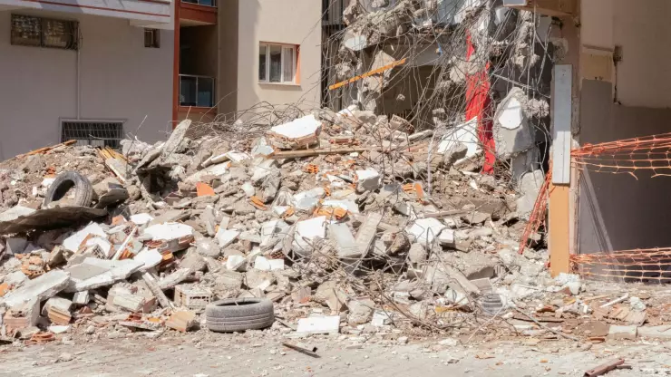 ¿Cuál es la identidad de los trabajadores que quedaron atrapados tras el colapso de una obra en Aguascalientes