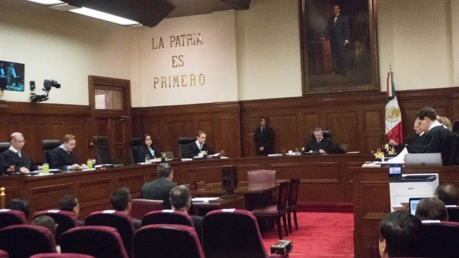 Corte controversia1 .jpg