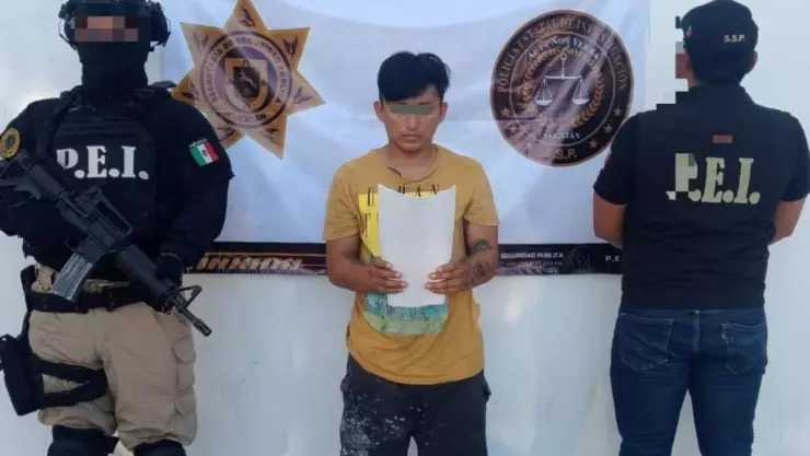 Detienen a tatuador por abusar de menor y robarle su celular en Yucatán