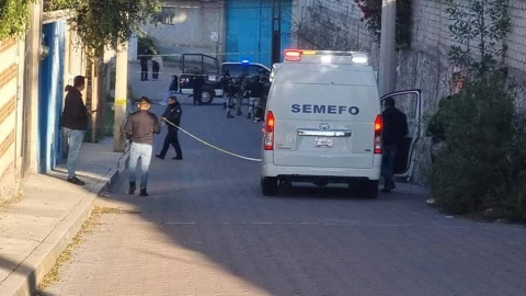Abandonan cuerpo en calles de San Pablo del Monte, Tlaxcala y una maleta.