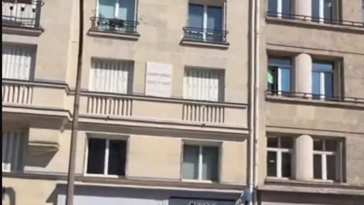 Muere querido actor de comedia al tras caer desde el octavo piso de un edificio