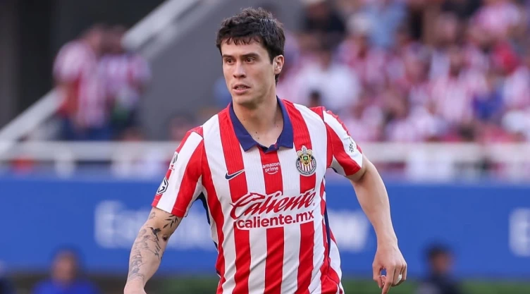 Este es el sueldo que gana Diego Campillo en Chivas y la edad de jugador