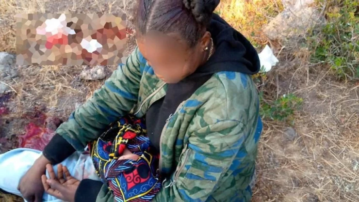 Migrante bebé isla Grecia