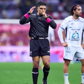 América Carlos Álvarez