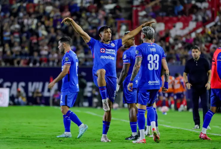 Ángel Sepúlveda anota de penal en el San Luis vs Cruz Azul