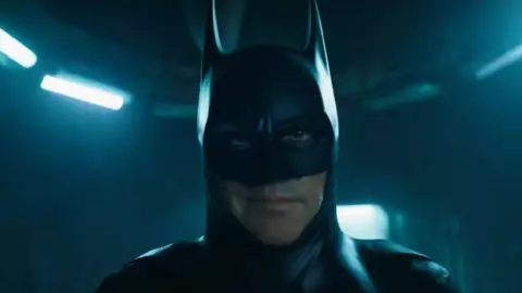 primer trailer de the flash con affleck y keaton