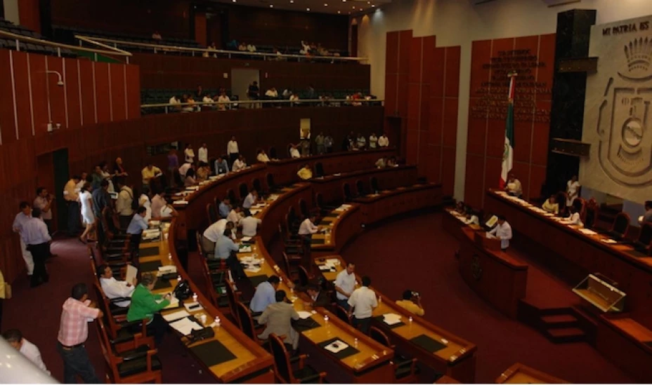 Los legisladores avalaron el dictamen, elaborado por la comisión de Asuntos Políticos y Gobernación