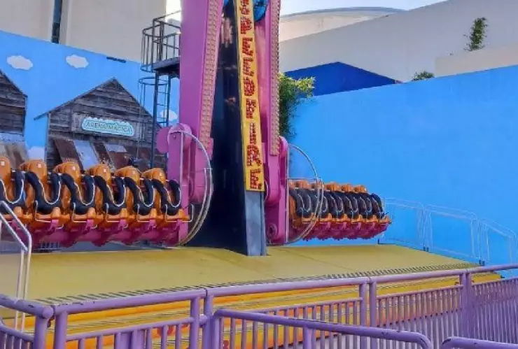 Colpasa juego mecánico en plaza de yucatán