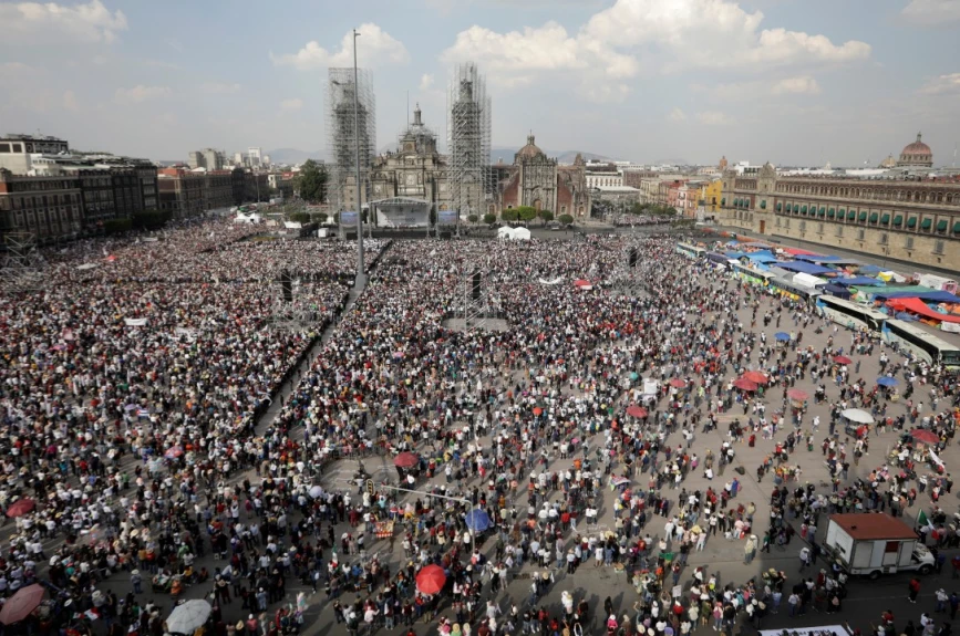marcha AMLO zócalo ángel de la independencia