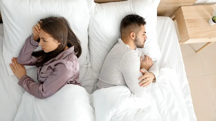Las parejas saludables se basan en la confianza, el respeto y la comunicación sincera.
