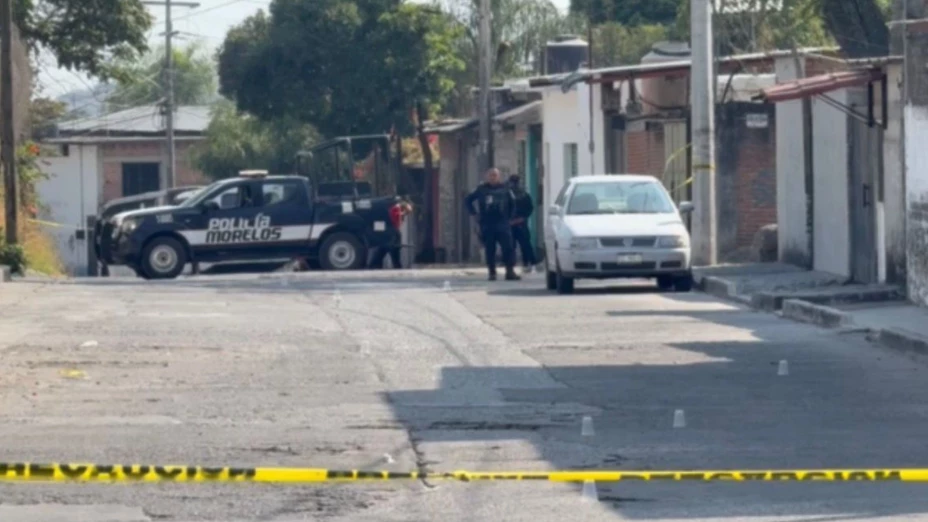 Lesionan a dos personas en Temixco.