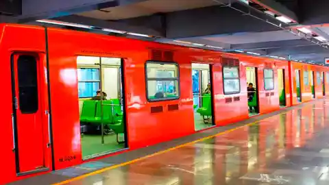 metro cdmx golpea cabeza hombre.jpg