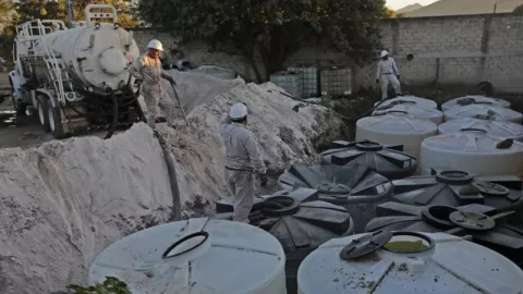 Decomisos, sobornos y asesinatos: la crisis del combustible