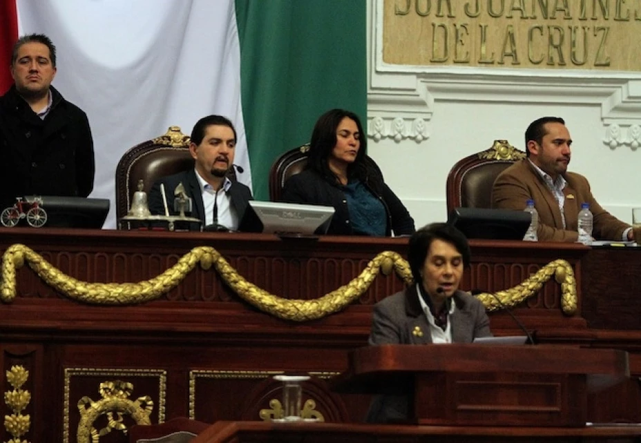 Los asambleístas asistieron sólo 15 minutos al recinto legislativo ubicado en Donceles