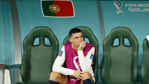 Cristiano Ronaldo en la banca de la selección de Portugal