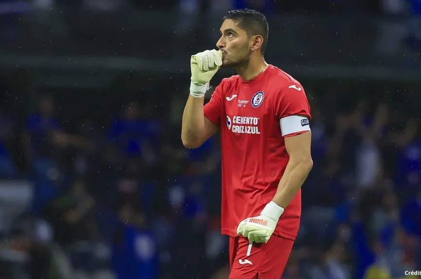 4 Jesús Corona campeón liga mx cruz azul 2021.jpg