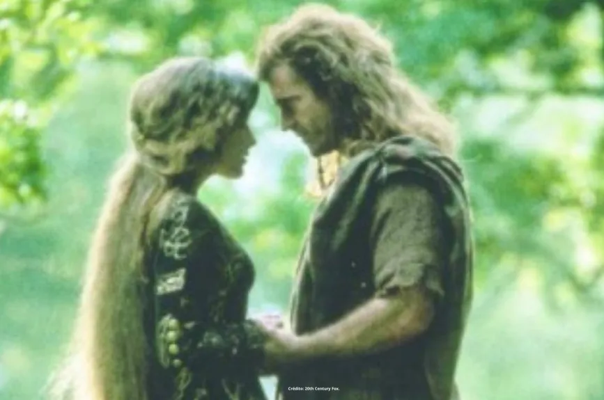 Escena de la película Corazón Valiente (Braveheart) con Mel Gibson por Azteca 7.