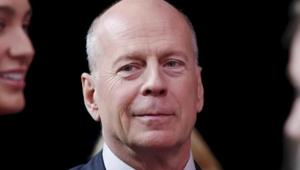 El actor Bruce Willis tiene demencia frontotemporal, anunció su familia en redes sociales.