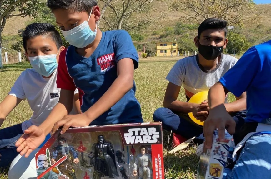 Hasbro sigue reforzando su alianza con Juguetón para que juntos provoquen millones de sonrisas.