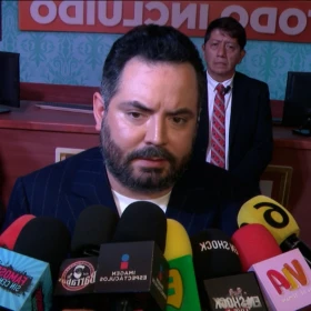 José Eduardo Derbez reaparece con Paola Dalay tras rumores de separación