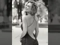Aracely de espaldas.jpg