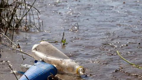 Piden freno a conductores imprudentes y derrames sospechosos en Baja California