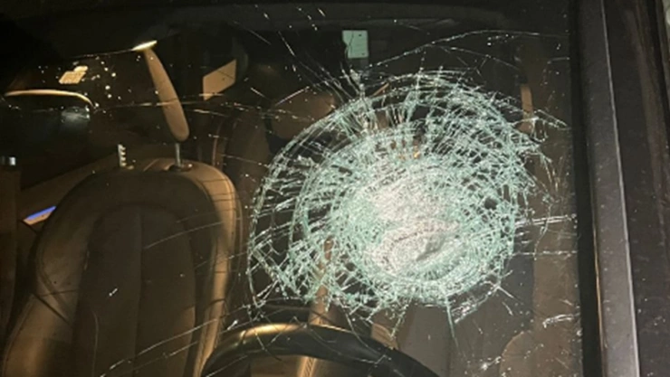 lanzan piedras periférico ecológico