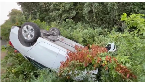 ACCIDENTE EN CARRETERA FEDERAL 307 EN TRES REYES CHAMPÓN.jpg